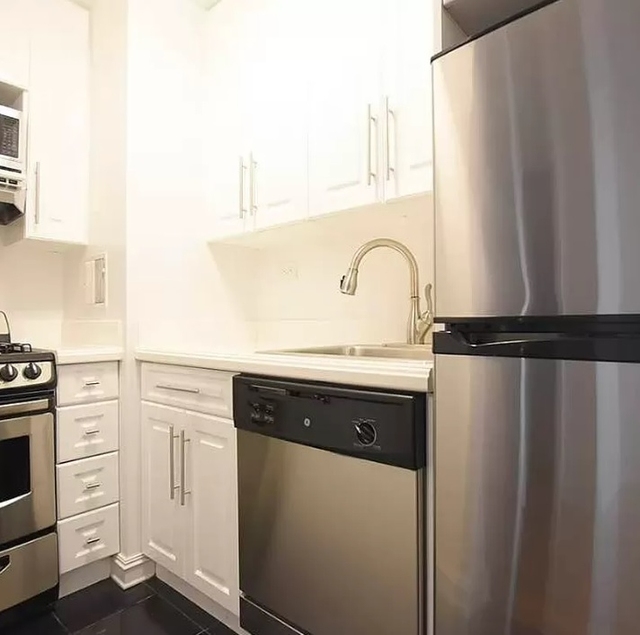 1 Bedroom, Chelsea Rental in NYC for $4,650 - Photo 1
