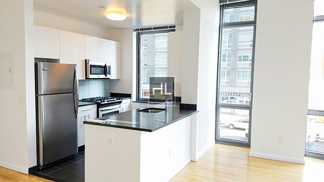 1 Bedroom, Hunters Point Rental in NYC for $4,545 - Photo 1