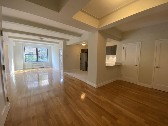 2 Bedrooms, Sutton Place Rental in NYC for $5,795 - Photo 1