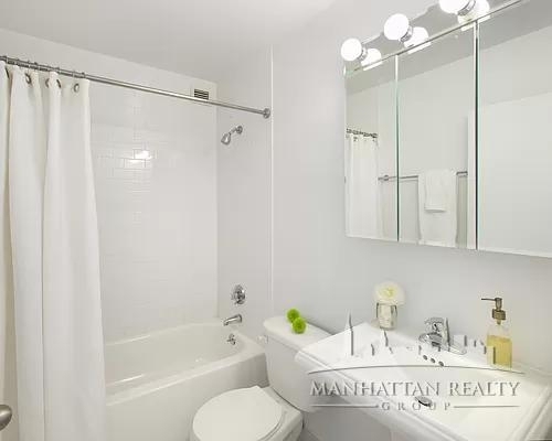 2 Bedrooms, Upper West Side Rental in NYC for $5,400 - Photo 1