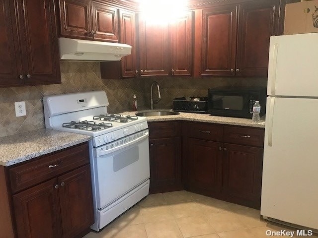 2 Bedrooms, East Elmhurst Rental in NYC for $2,000 - Photo 1