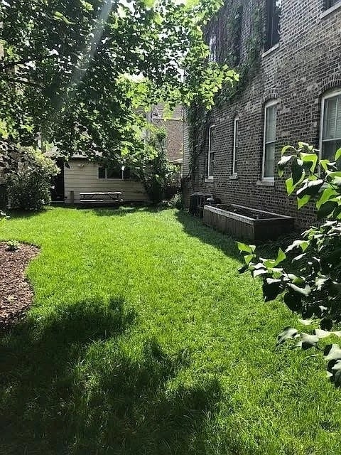 2 Bedrooms, Bucktown Rental in Chicago, IL for $2,000 - Photo 1