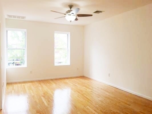 2 Bedrooms, The Heights Rental in NYC for $2,499 - Photo 1
