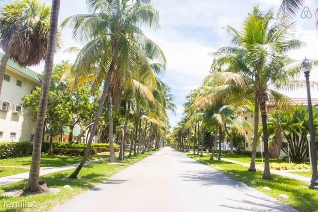2 Bedrooms, Village of Key Biscayne Rental in Miami, FL for $3,950 - Photo 1