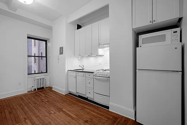 1 Bedroom, Lincoln Square Rental in NYC for $3,500 - Photo 1