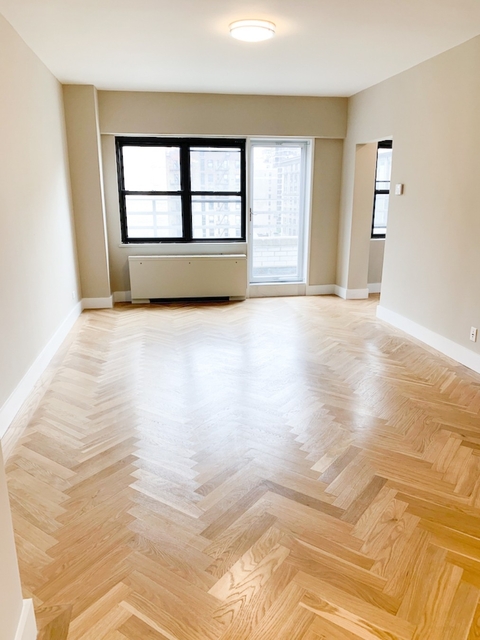2 Bedrooms, Upper East Side Rental in NYC for $9,900 - Photo 1