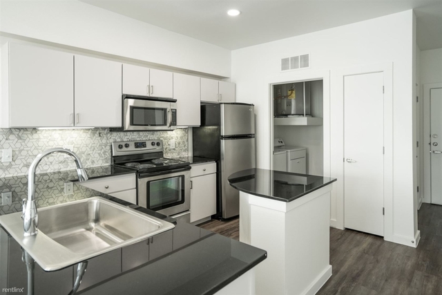 2 Bedrooms, Bouldin Creek Rental in Austin-Round Rock Metro Area, TX for $2,609 - Photo 1
