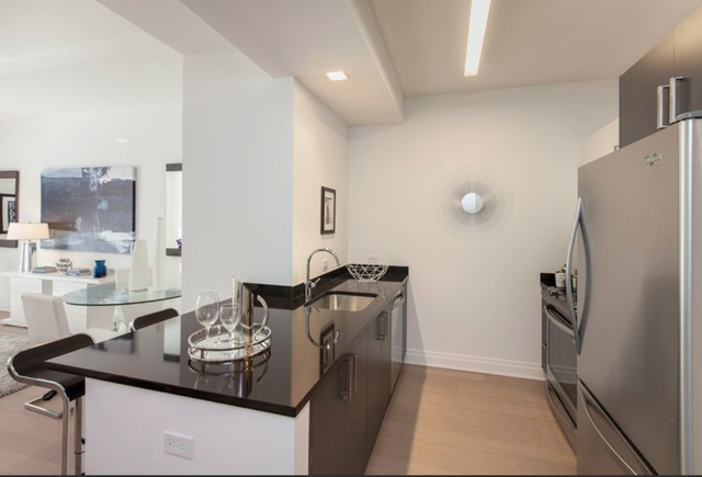 2 Bedrooms, Financial District Rental in NYC for $6,199 - Photo 1