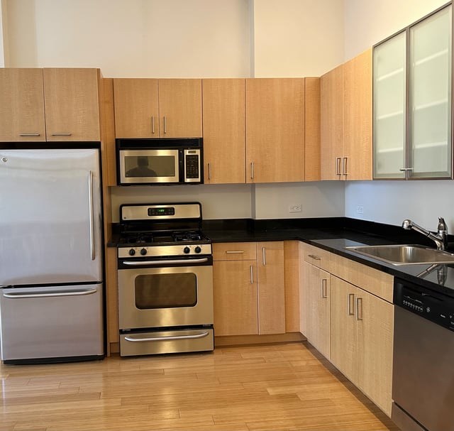Studio, Financial District Rental in NYC for $2,995 - Photo 1