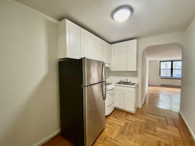 2 Bedrooms, Hudson Heights Rental in NYC for $2,800 - Photo 1