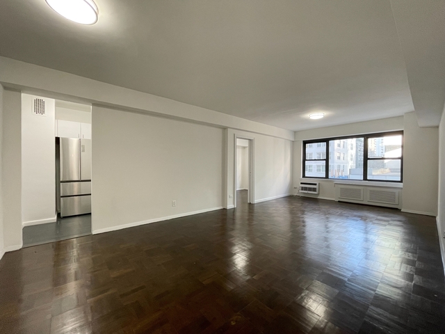 2 Bedrooms, Midtown East Rental in NYC for $6,000 - Photo 1