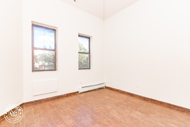 2 Bedrooms, Maspeth Rental in NYC for $3,100 - Photo 1
