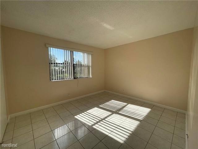 2 Bedrooms, Wood Lake Rental in Miami, FL for $1,900 - Photo 1