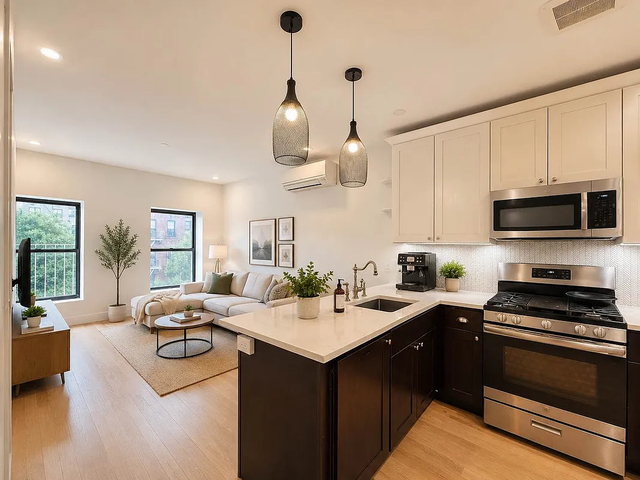 123 Pulaski Street - Photo 1