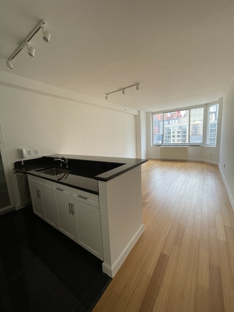 1 Bedroom, Garment District Rental in NYC for $3,800 - Photo 1