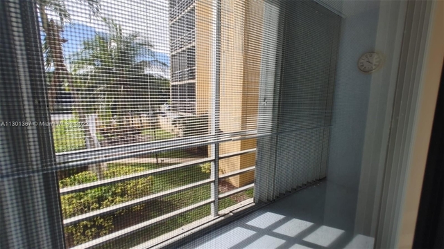 1 Bedroom, Eastern Shores Rental in Miami, FL for $1,800 - Photo 1