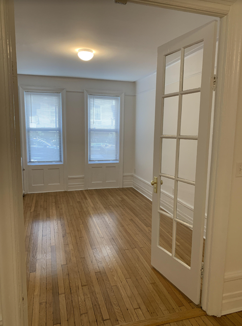 3 Bedrooms, Astoria Rental in NYC for $2,995 - Photo 1