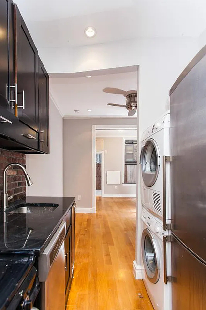 2 Bedrooms, Lower East Side Rental in NYC for $4,295 - Photo 1