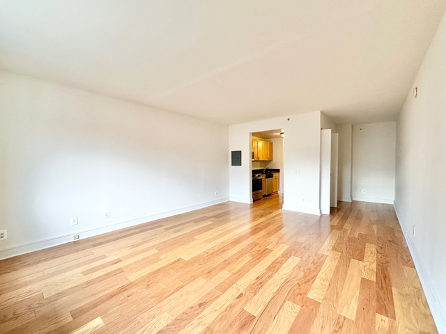 Studio, Upper West Side Rental in NYC for $3,000 - Photo 1