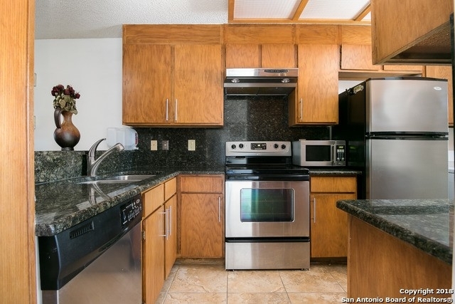 2 Bedrooms, Northwest Side Rental in San Antonio, TX for $1,500 - Photo 1