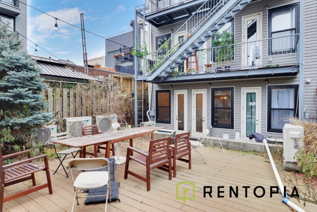 376 Graham Avenue - Photo 1