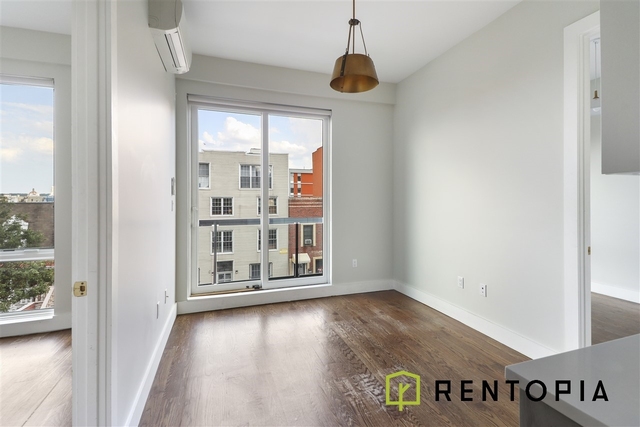 1009 Willoughby Avenue - Photo 1