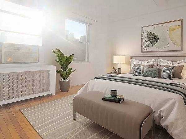 East 39th Street  - Photo 1