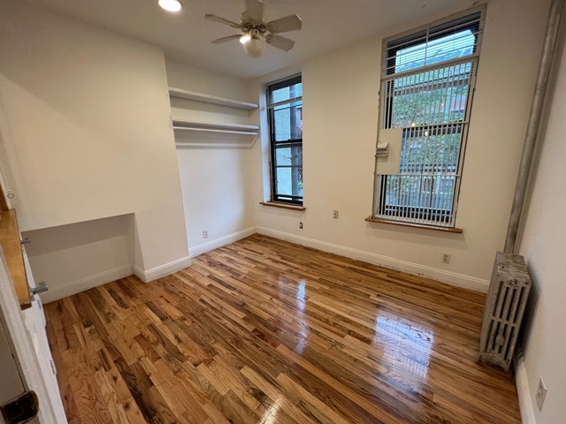 55 Clinton Street - Photo 1