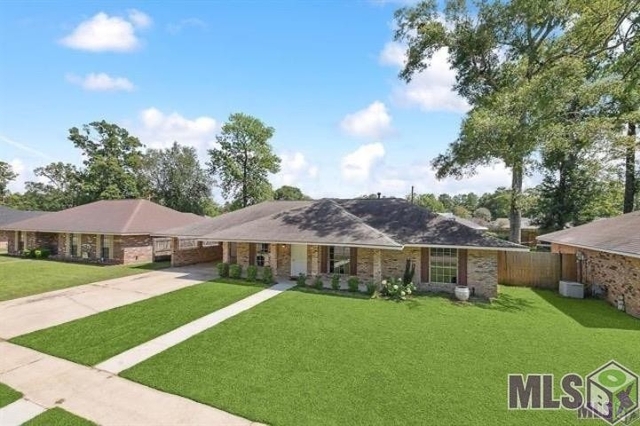 13606 Ouachita Ave - Photo 1