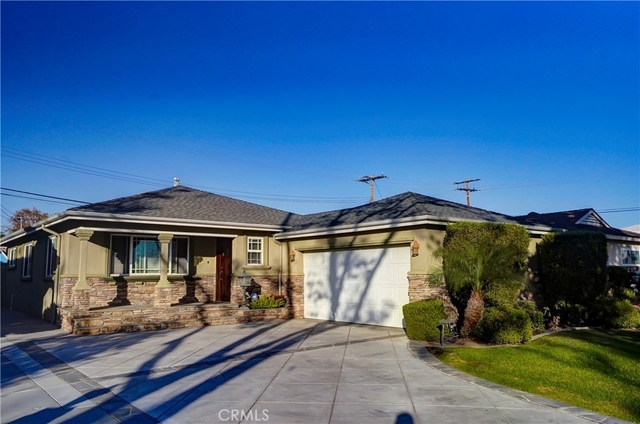 5923 Reva Street - Photo 1