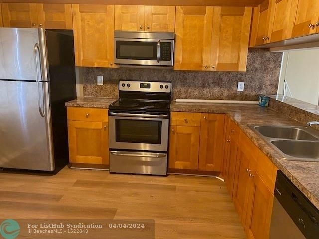 8020 Hampton Blvd - Photo 1