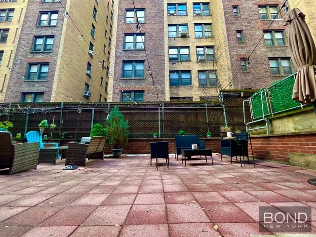 150 East 84th Street - Photo 1