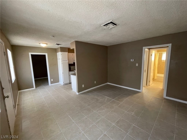 2516 E Mesquite Avenue - Photo 1