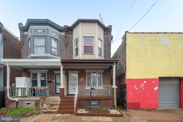 6136 Media St - Photo 1