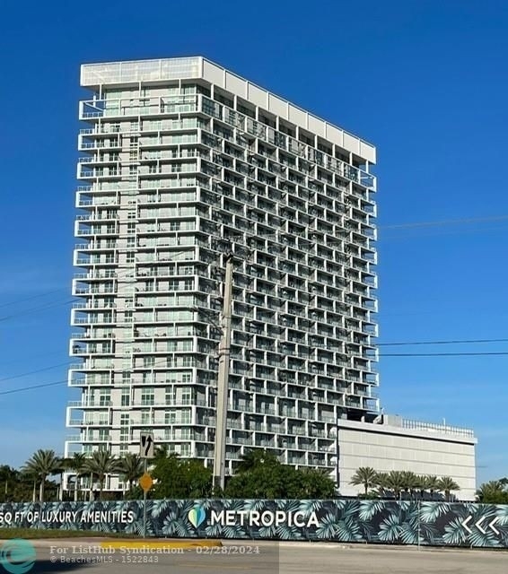 2000 Metropica Way - Photo 1