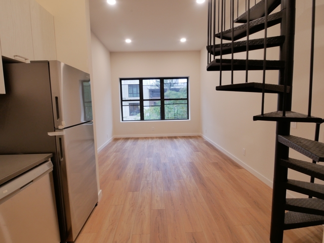 336 East 82nd Street - Photo 1