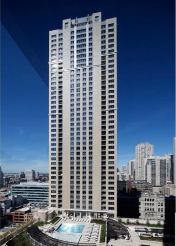 71 W Hubbard Street - Photo 1