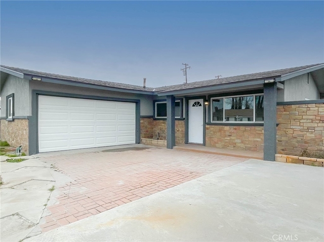 6638 Lilac Avenue - Photo 1