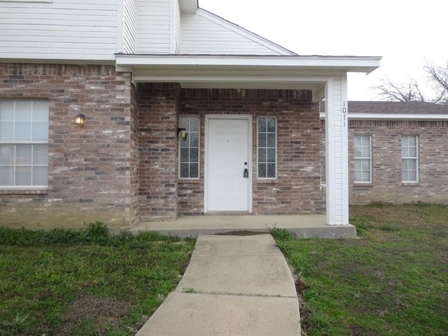 1011 Cheddar Court - Photo 1