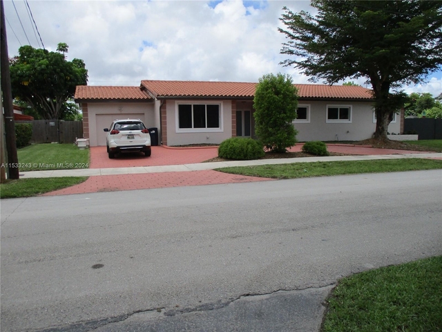 9241 Sw 88th Ter - Photo 1