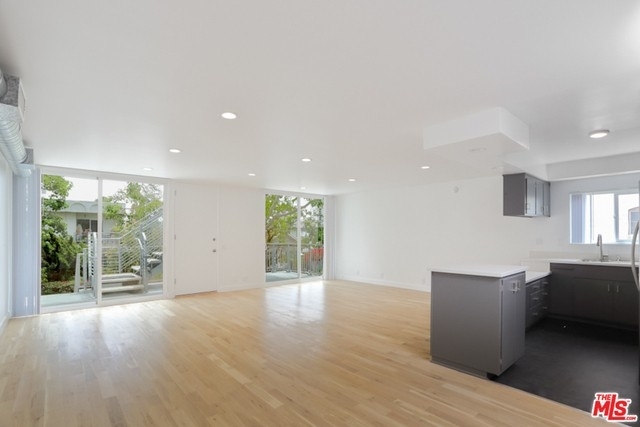 35 Ozone Ave - Photo 1