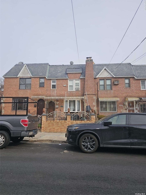 23-13 95 Street - Photo 1