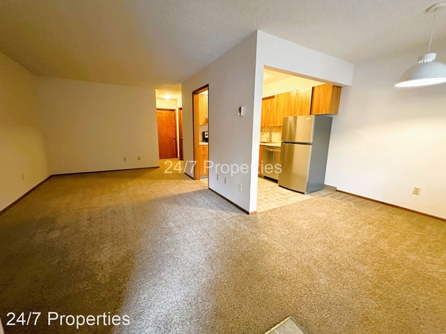 1111 Sw Gaines St. - Photo 1