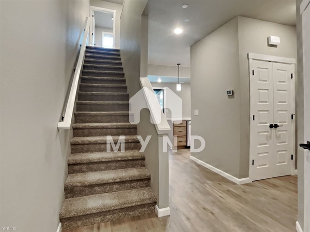 6930 Ne 131st Way - Photo 1