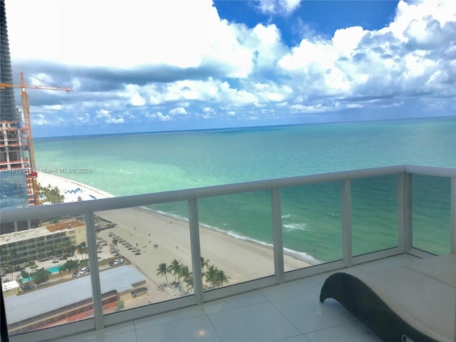 18201 Collins Ave - Photo 1