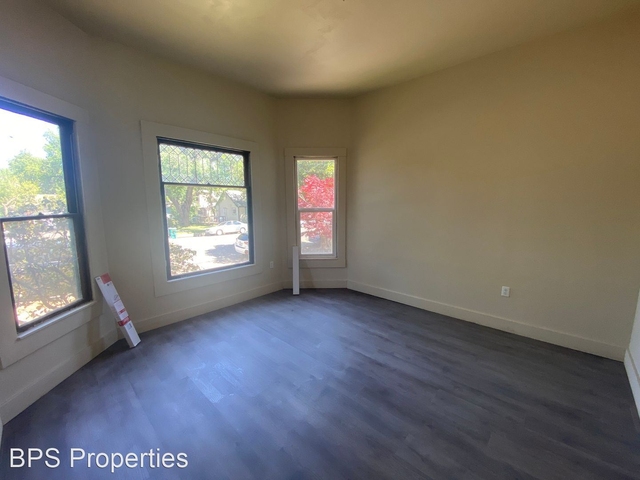 732 Chestnut Street - Photo 1