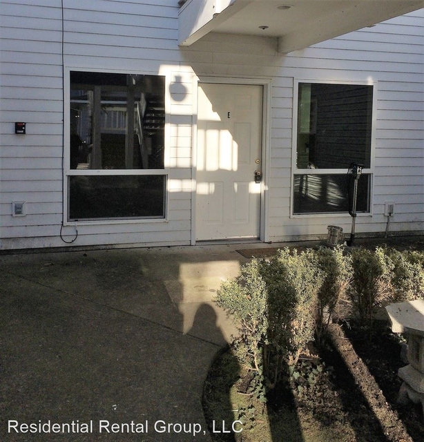 635 East Main Street - Photo 1