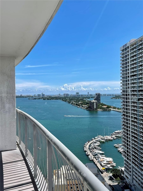 1750 N Bayshore Dr - Photo 1