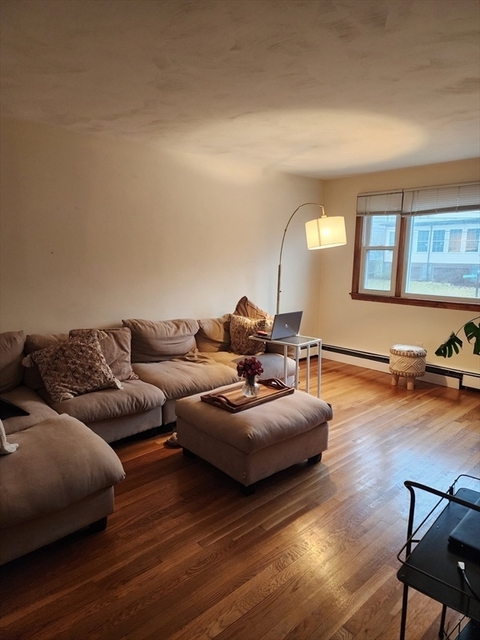 150 Metropolitan Ave - Photo 1