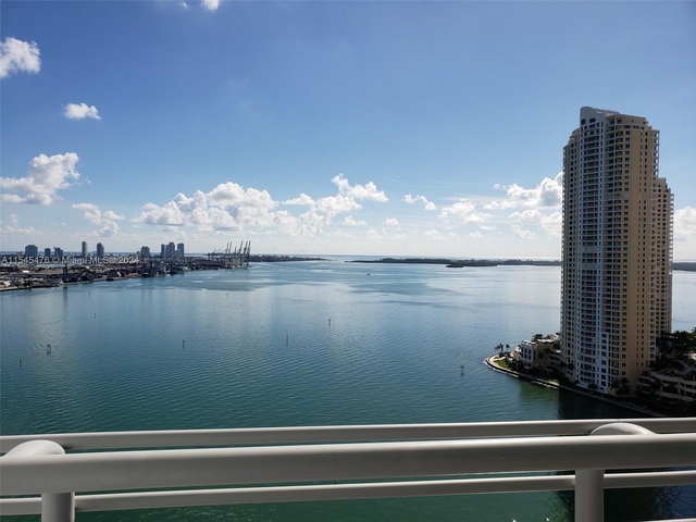 325 S Biscayne Blvd - Photo 1